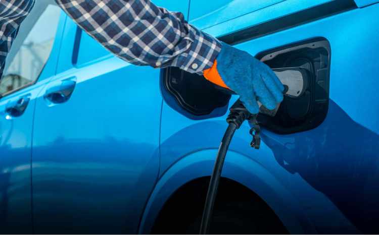 Ford E-Transit Courier 2026 Charge